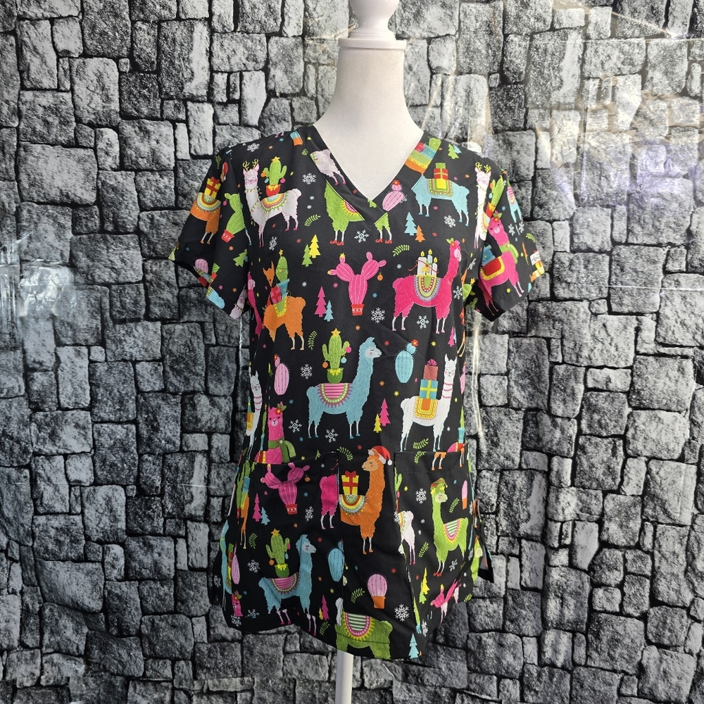 Ava Therese Colorful Llama Print Scrub Top. Size Small - Picture 1 of 6